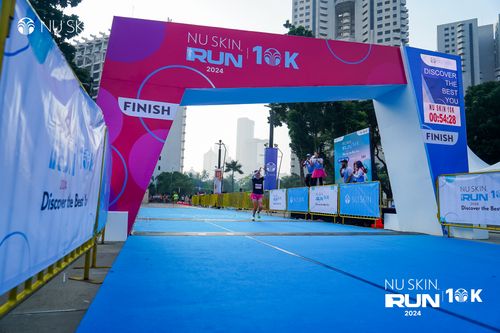 Race photo from Nu Skin Run 10K