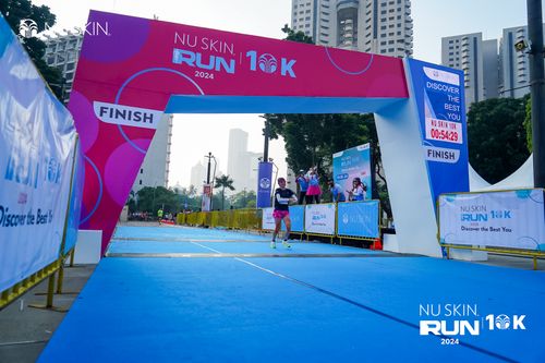 Race photo from Nu Skin Run 10K