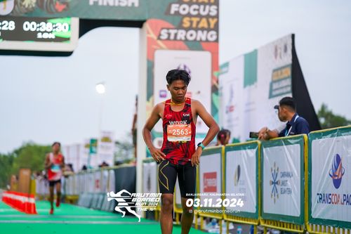 Race photo from Arutmin Borneo Run 2024