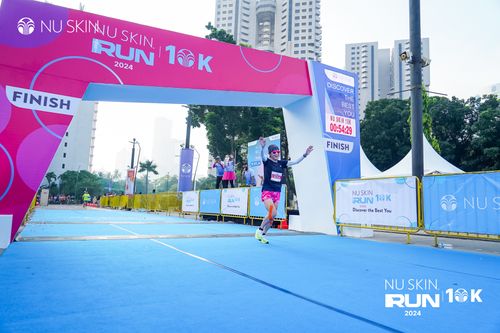 Race photo from Nu Skin Run 10K