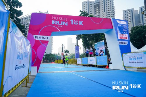 Race photo from Nu Skin Run 10K
