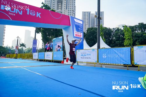 Race photo from Nu Skin Run 10K