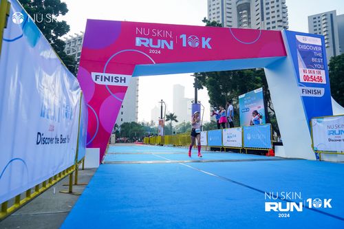Race photo from Nu Skin Run 10K