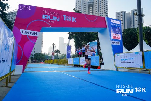 Race photo from Nu Skin Run 10K