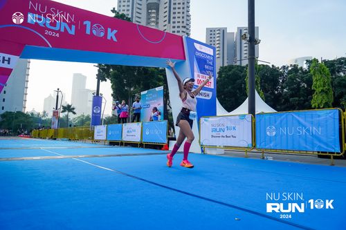 Race photo from Nu Skin Run 10K
