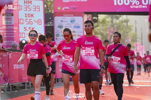 Race photo from Smartfren Run 2025 