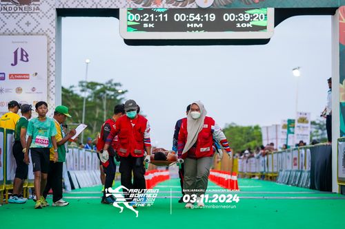 Race photo from Arutmin Borneo Run 2024