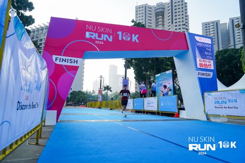 Race photo from Nu Skin Run 10K