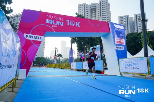 Race photo from Nu Skin Run 10K