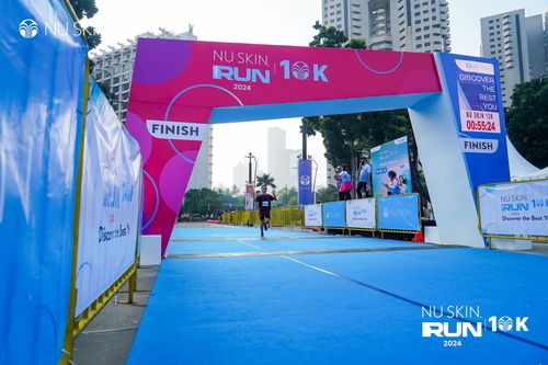 Race photo from Nu Skin Run 10K