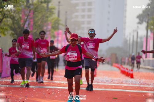 Race photo from Smartfren Run 2025 
