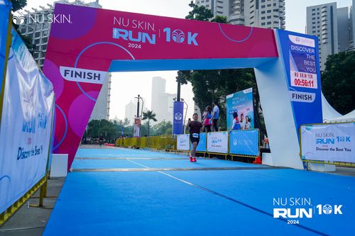 Race photo from Nu Skin Run 10K
