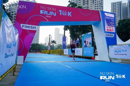 Race photo from Nu Skin Run 10K