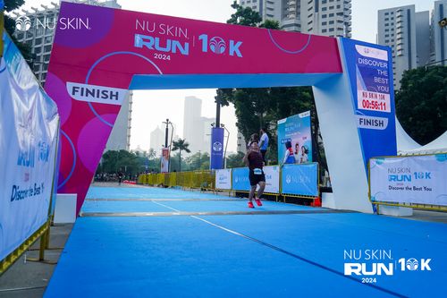 Race photo from Nu Skin Run 10K