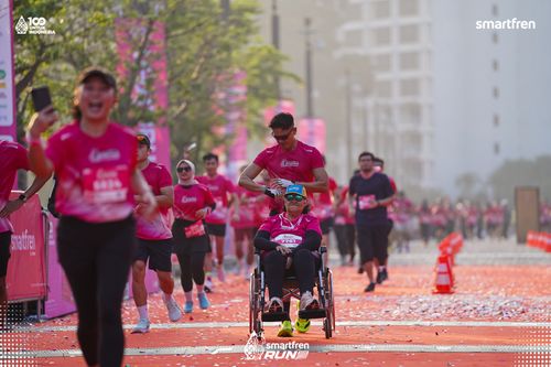 Race photo from Smartfren Run 2025 