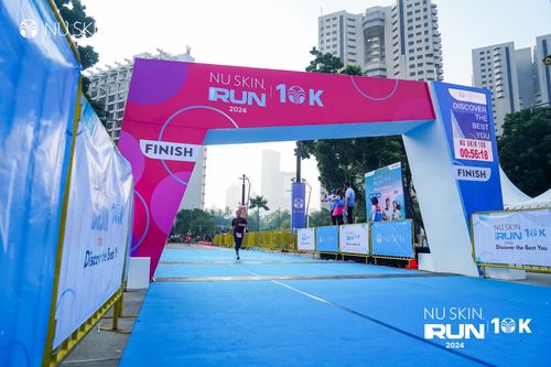 Race photo from Nu Skin Run 10K