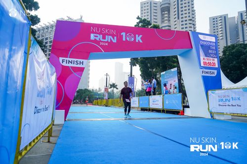 Race photo from Nu Skin Run 10K