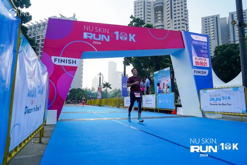 Race photo from Nu Skin Run 10K