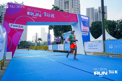 Race photo from Nu Skin Run 10K