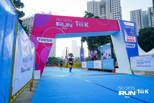 Race photo from Nu Skin Run 10K