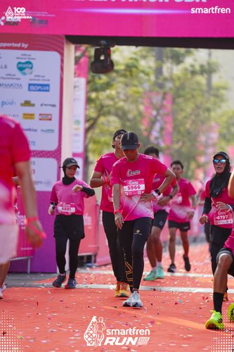 Race photo from Smartfren Run 2025 