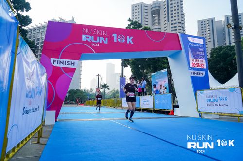 Race photo from Nu Skin Run 10K