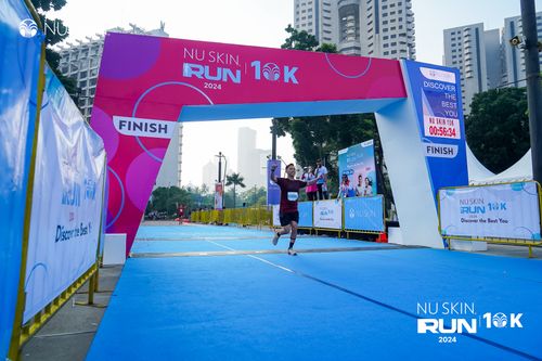Race photo from Nu Skin Run 10K
