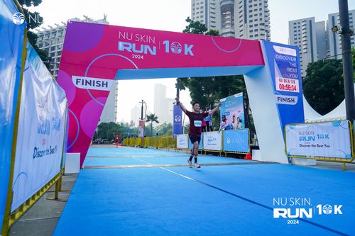 Race photo from Nu Skin Run 10K