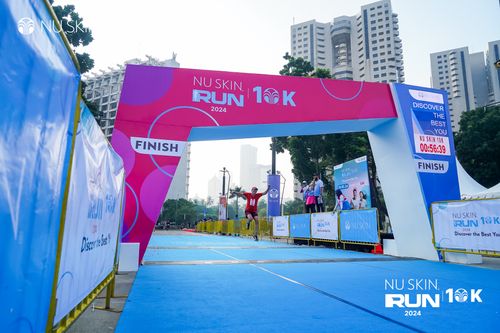 Race photo from Nu Skin Run 10K
