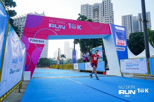 Race photo from Nu Skin Run 10K