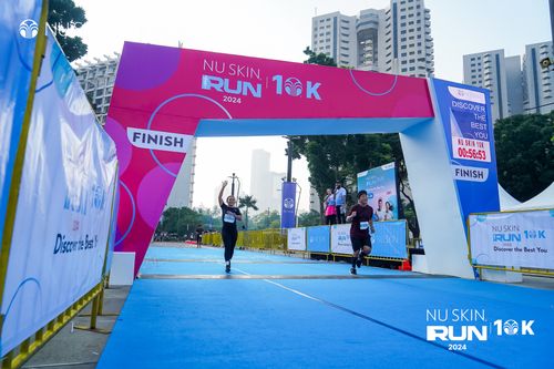Race photo from Nu Skin Run 10K