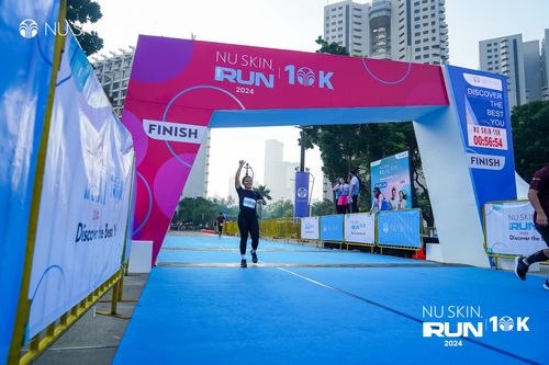 Race photo from Nu Skin Run 10K