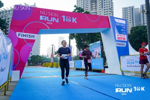 Race photo from Nu Skin Run 10K