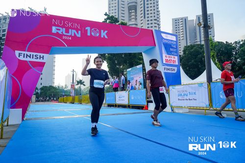 Race photo from Nu Skin Run 10K