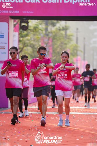 Race photo from Smartfren Run 2025 