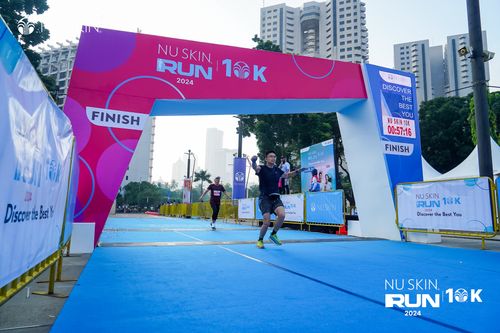 Race photo from Nu Skin Run 10K