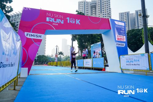 Race photo from Nu Skin Run 10K