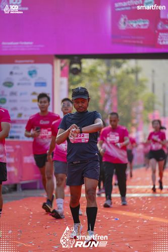 Race photo from Smartfren Run 2025 