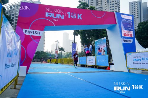 Race photo from Nu Skin Run 10K