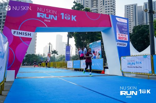 Race photo from Nu Skin Run 10K