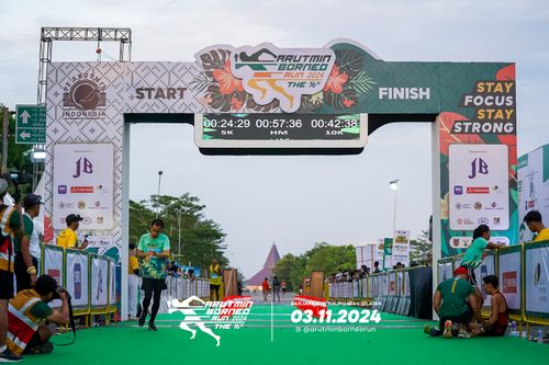 Race photo from Arutmin Borneo Run 2024