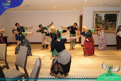 Race photo from Telin Batic 2024 Photo Search