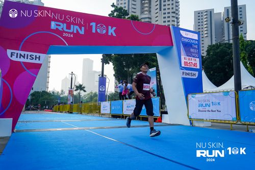 Race photo from Nu Skin Run 10K