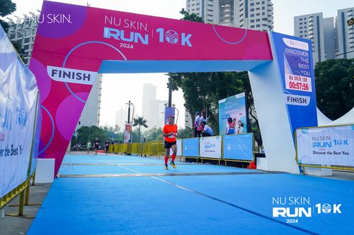 Race photo from Nu Skin Run 10K