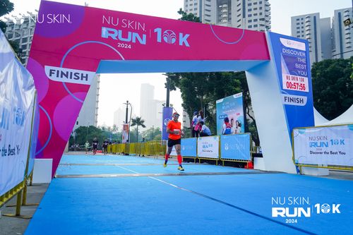 Race photo from Nu Skin Run 10K