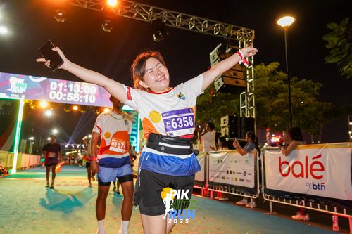 Race photo from PIK NITE RUN 2025