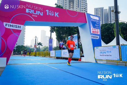Race photo from Nu Skin Run 10K