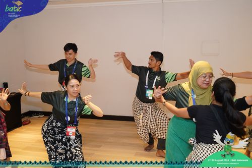 Race photo from Telin Batic 2024 Photo Search