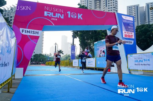 Race photo from Nu Skin Run 10K