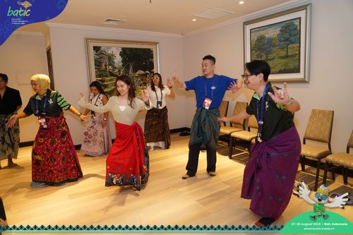 Race photo from Telin Batic 2024 Photo Search